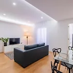 Διαμέρισμα Flats - Host & Chill Πόντα Ντελγκάντα